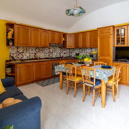 Serhouse אטראני